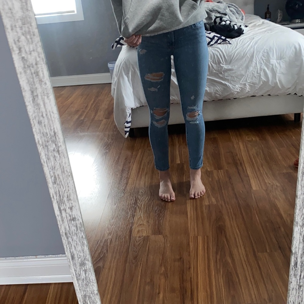 levi’s 711 skinny jeans